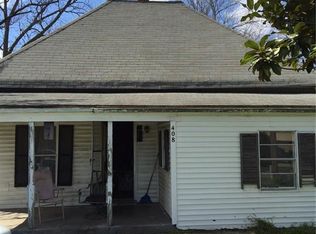 422 SE D St, Bentonville, AR 72712