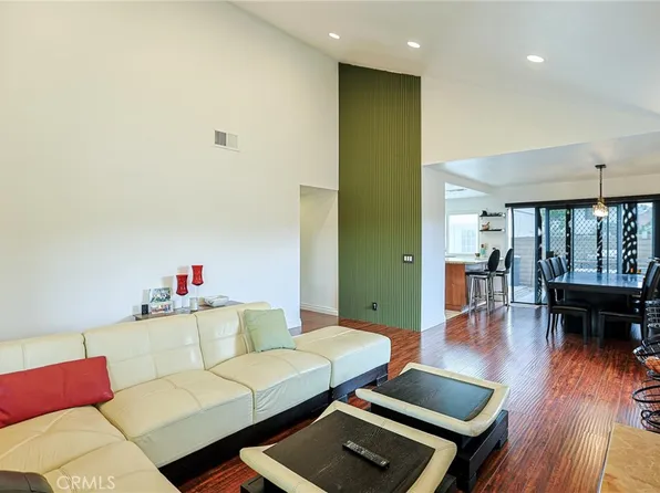 12 Silverwood #19, Irvine, CA 92604