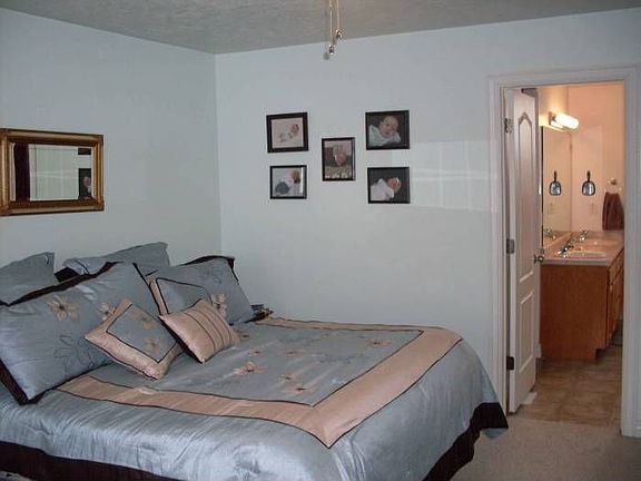 5th image of 2191 E Loch Lomond Dr