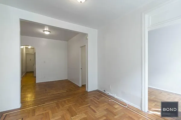 Rented by Bond New York | media 20