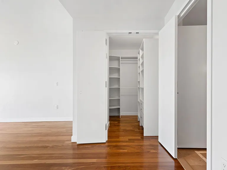 25 Hudson St #805 — Photo 18