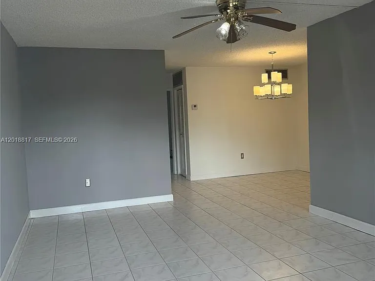 20320 NE 2nd Ave #12 — Photo 4