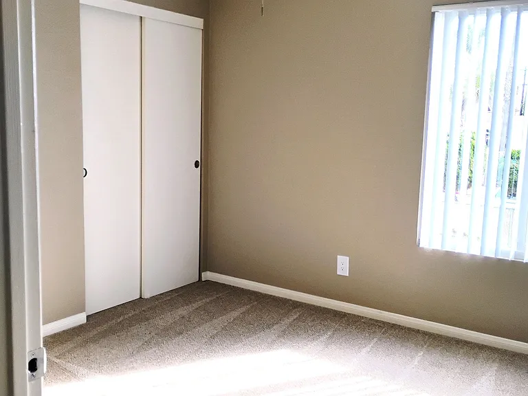 Country Apartments — Photo 29