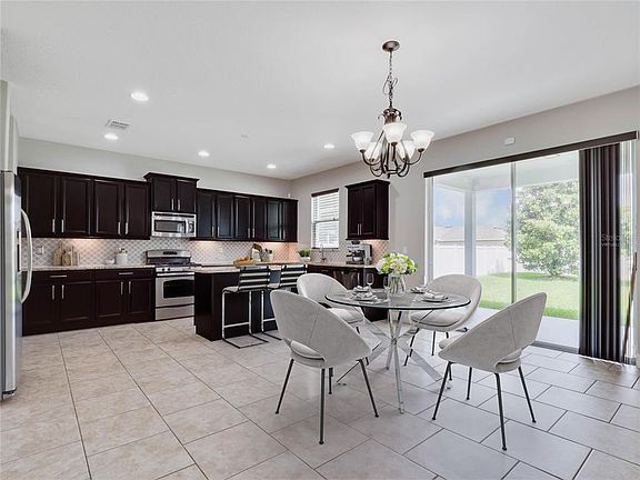 4th image of 8115 White Pelican St