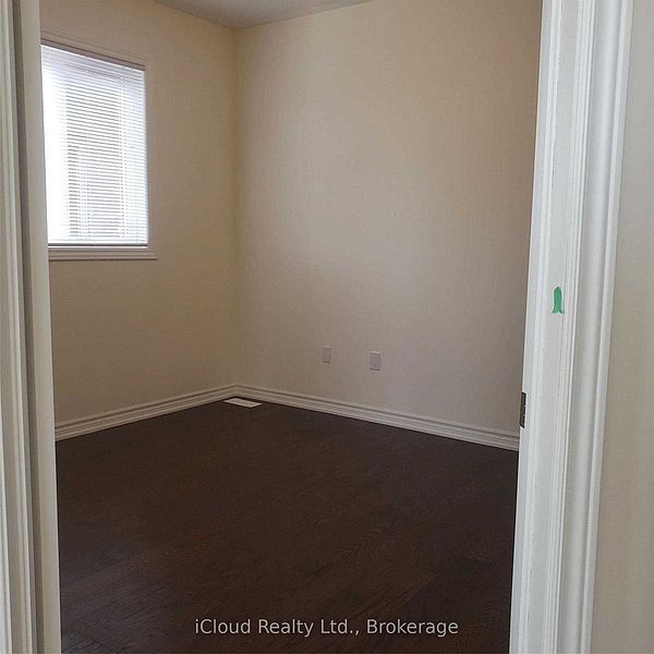 Brampton House for rent - 3 Bedrooms — photo 6