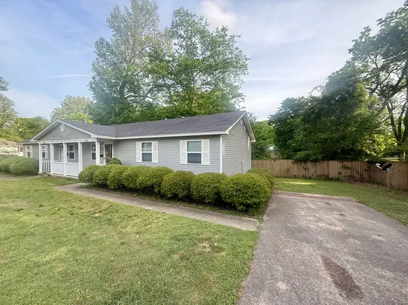 902 W Sevier St, Benton, AR 72015