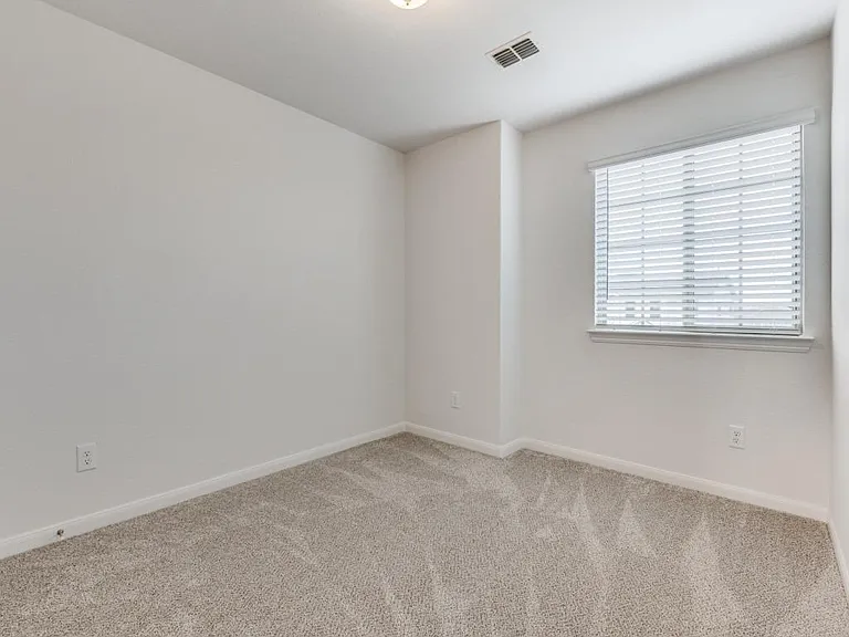 226 Griffith Dr #28 — Photo 22