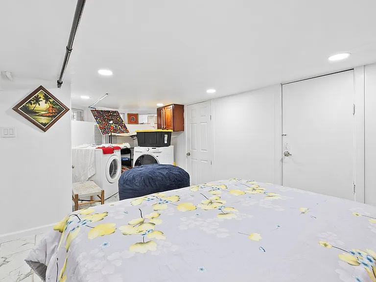 87 Clifton Pl — Photo 35
