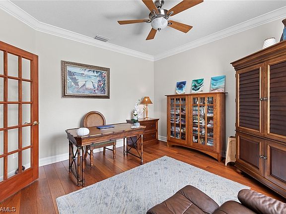 4th image of 9906 Las Casas Dr