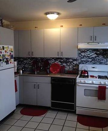 4th image of 245 Pond Way #B
