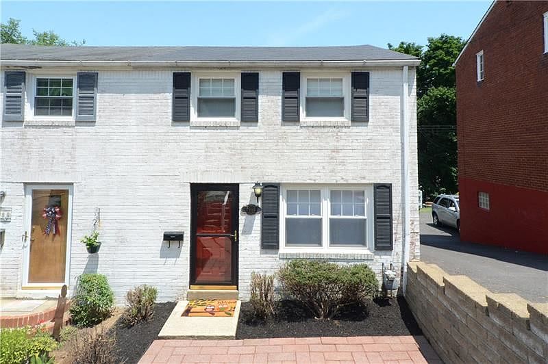 1st image of 799 Cooke Dr #B
