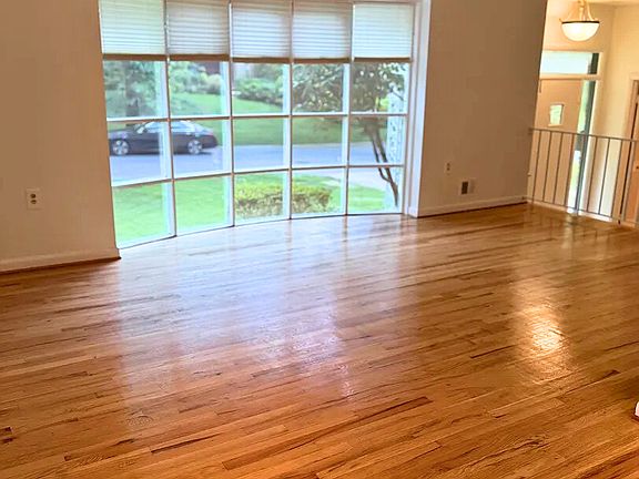 Generous sized Living Room