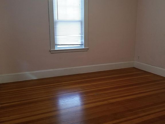 5th image of 14 Hovey St #1