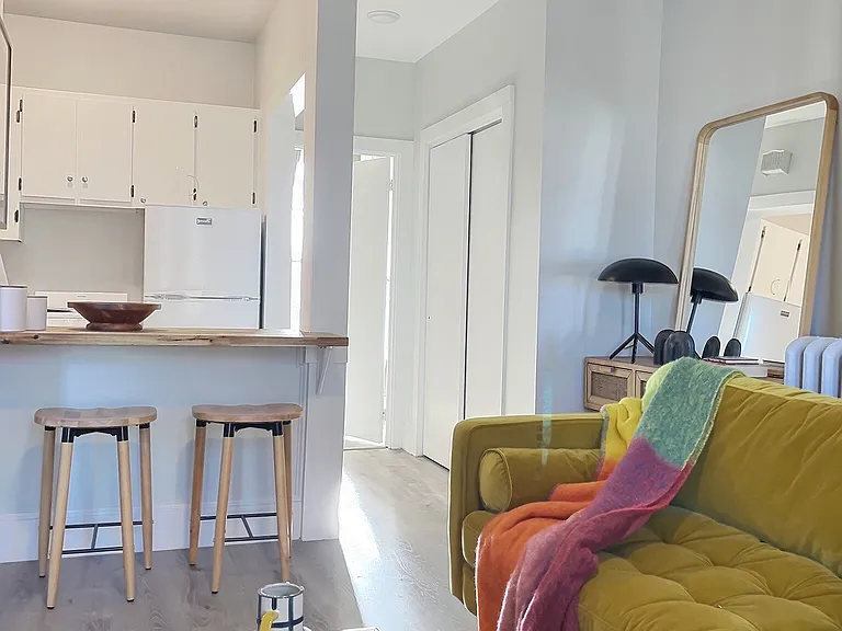 140 Pine St #3 — Photo 19