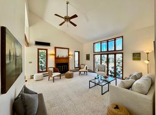 103 Meadow View Rd, Oak Bluffs, MA 02557