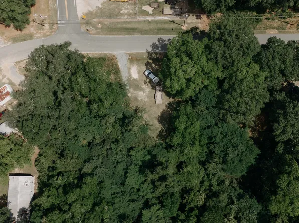 408 Hardy St, Sylvester, GA 31791