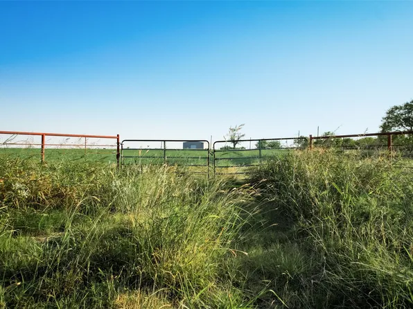 4738 Fm 85, Ennis, TX 75119
