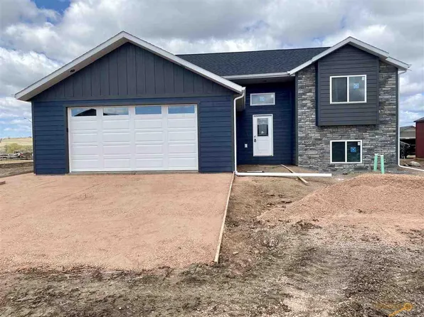 3027 Elderberry Blvd, Rapid City, SD 57703