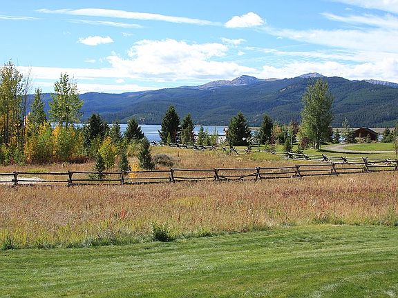 MOUNTAIN - LAKE VIEWS