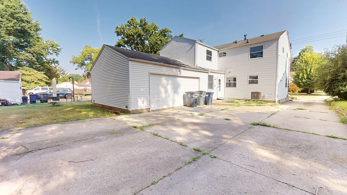 Building Photo - 1530 Artman Ave