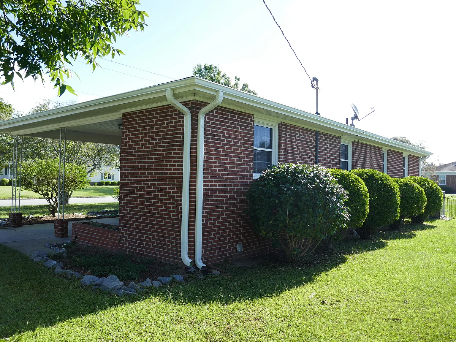 805 Grubb Street — Photo 4