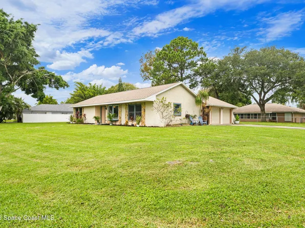 330 Lake Point Pl, Merritt Island, FL 32953