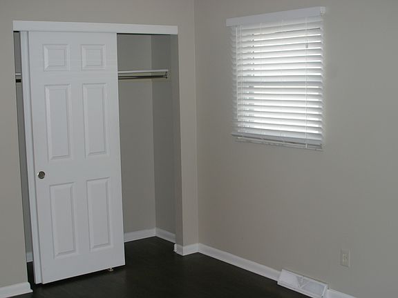 3rd image of 6174 Parkdale Dr