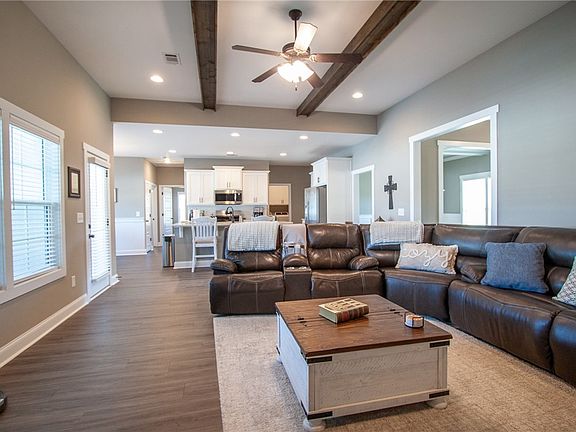 4th image of 87 Lee Road 2223