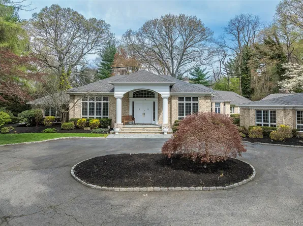 1095 Pine Valley Road, Upper Brookville, NY 11771