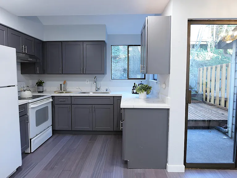 1555 Union Ave NE #G38 — Photo 9