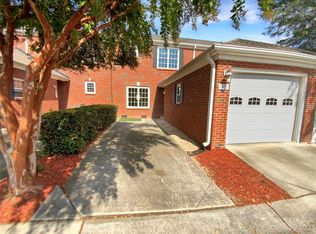 2408 Oak Hill Village Ln, Charlotte, NC