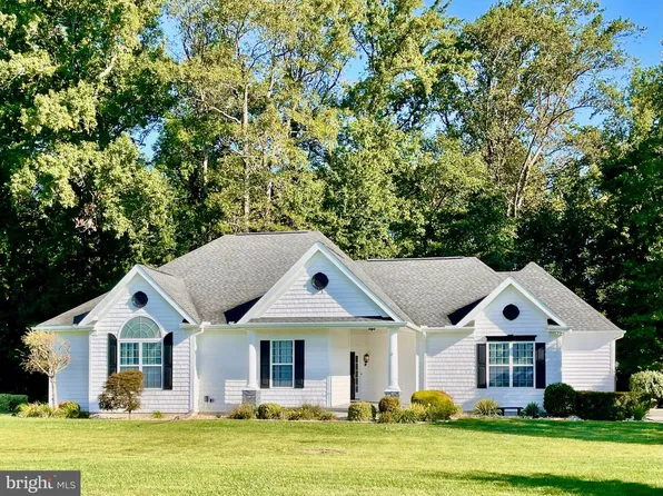 808 Raven Cir, Camden Wyoming, DE 19934