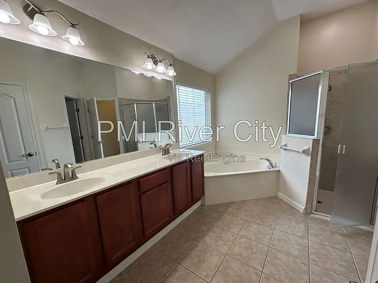 533 Alice Cove Ct — Photo 20