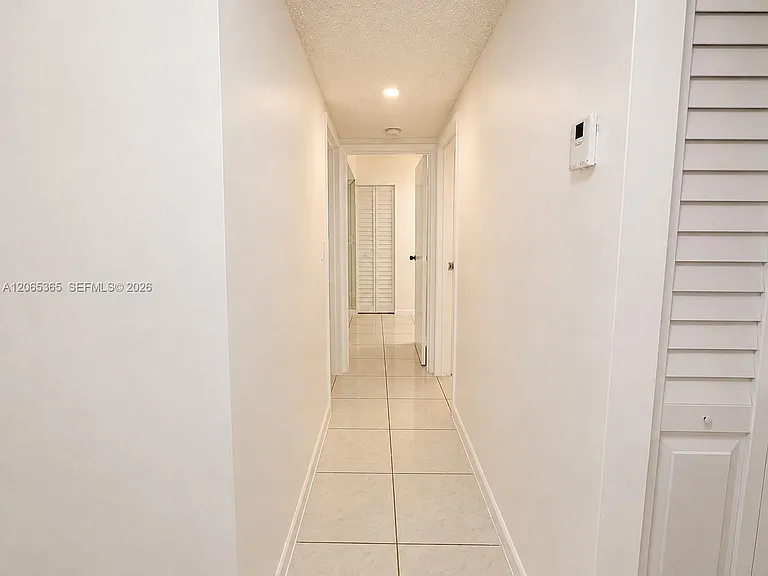 4384 NW 9th Ave #18-2A — Photo 5