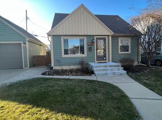 3221 N 90th St, Milwaukee, WI 53222