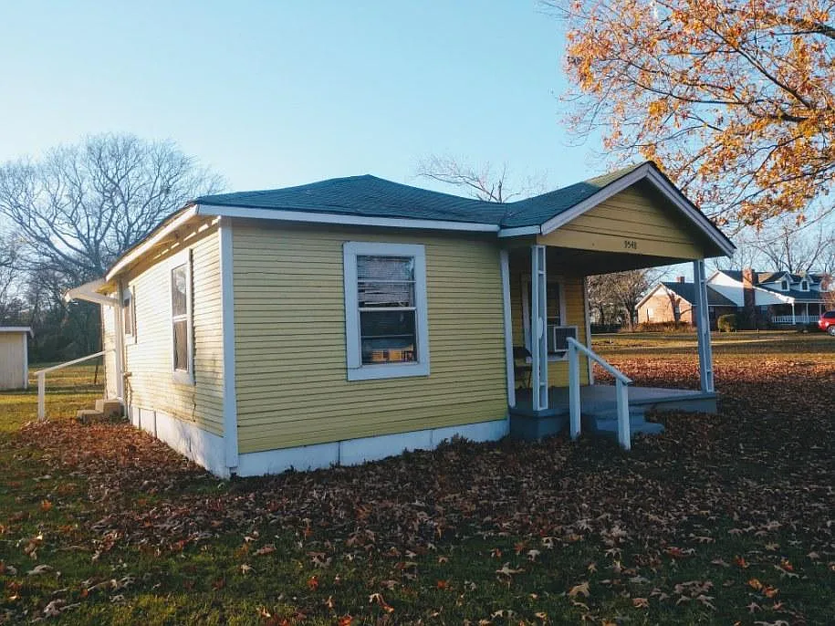 Southeast View - 9548 State Highway 43