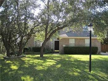 2nd image of 113 Deerhorn Ct