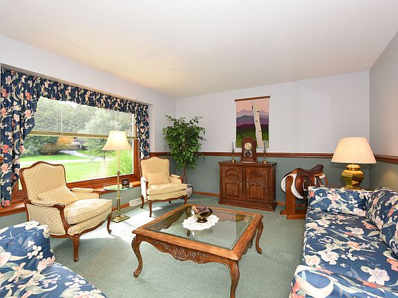 Living Room w/Large Windows