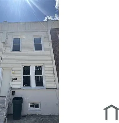 3 bed, 2300 sqft, $1,900 — Photo 3