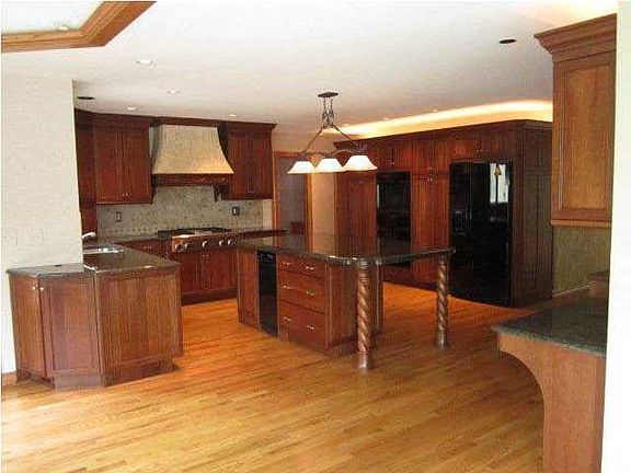 4th image of 9443 E Cross Creek Cir