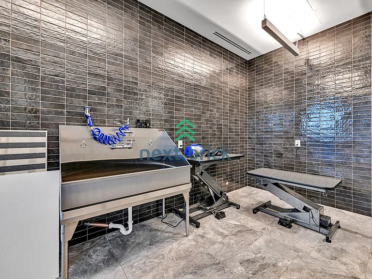 889 Avenue Sq NE #303 — Photo 17