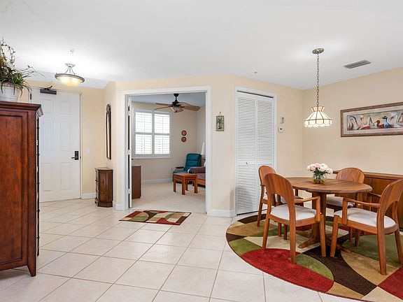 4th image of 940 Turtle Cove Ln APT 103