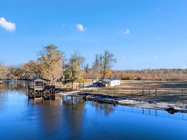 3429 River Rd., Nichols, SC 29581