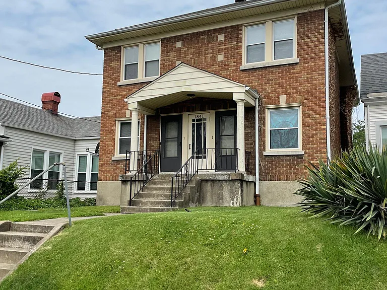1841 Stevens Ave #2 — Photo 1
