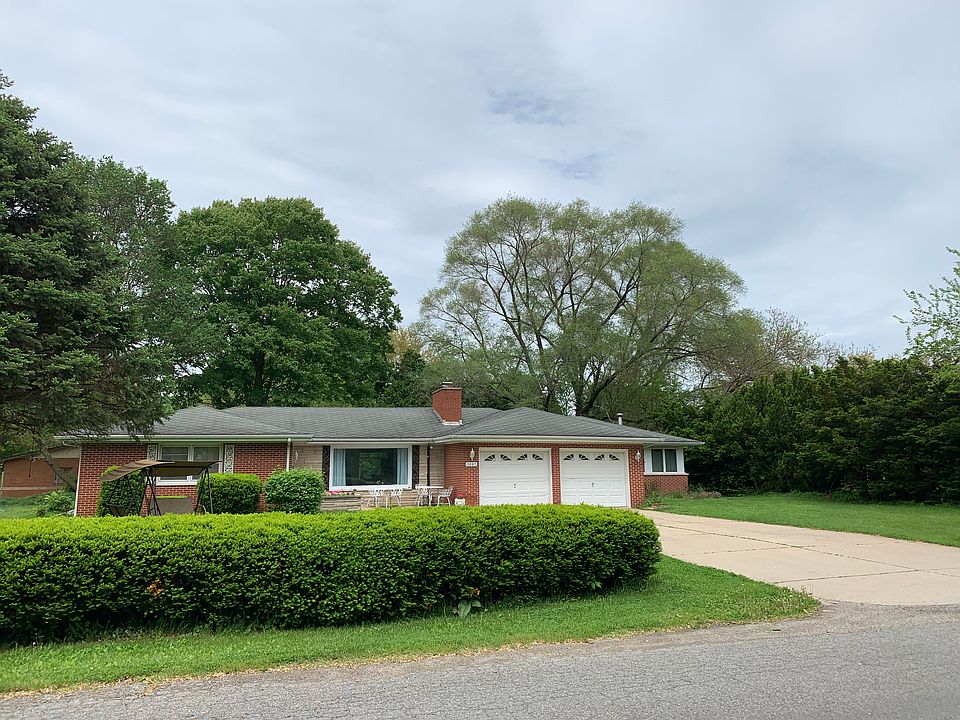1st image of 9087 Maplewood Dr