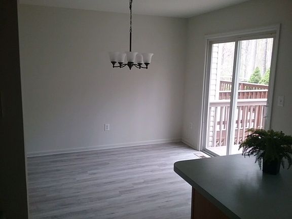 4th image of 133 Cypress Dr #1