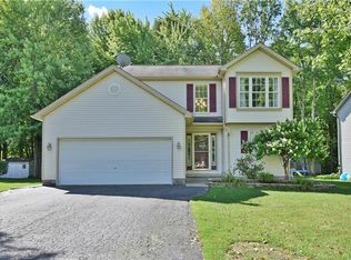220 Laura Ln, Cortland, OH