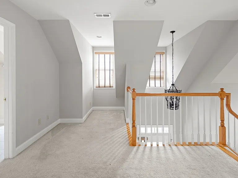 6 Winding Oak Dr — Photo 18