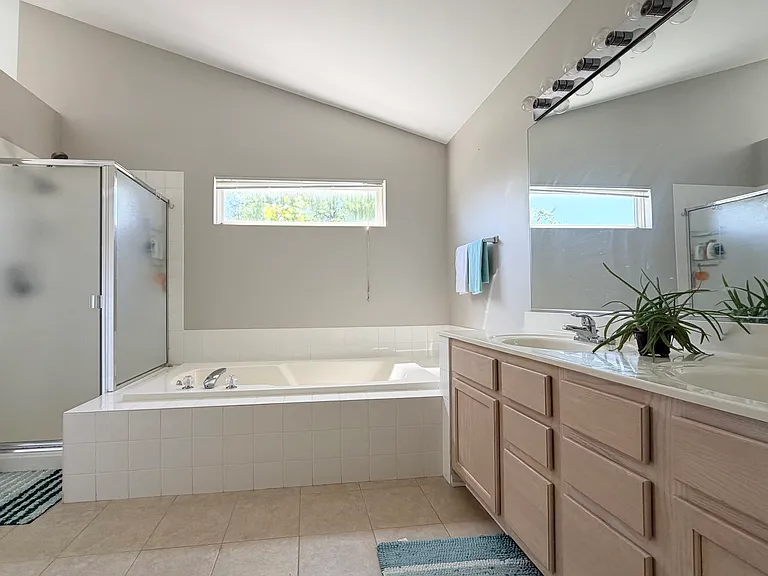 1936 Cobblebrook Ln — Photo 24