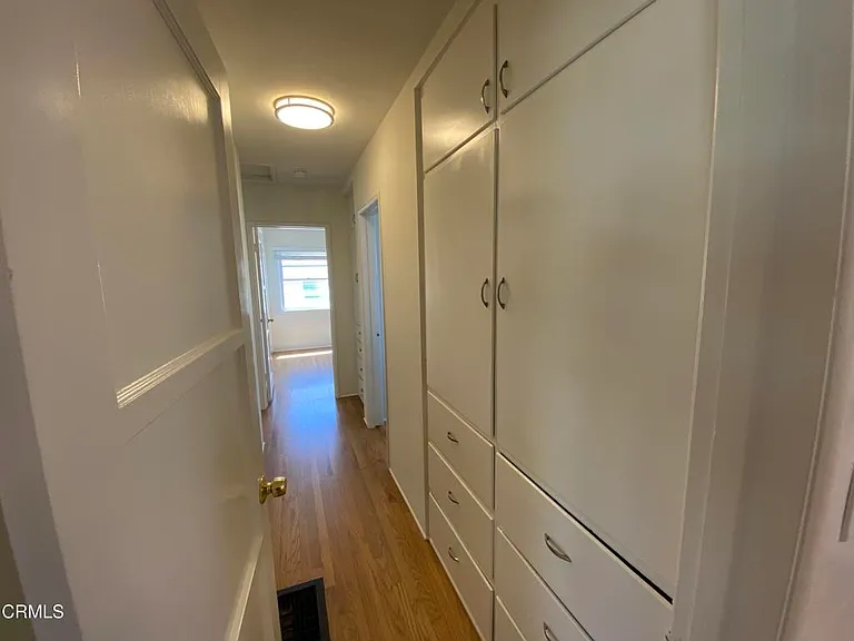 2448 E Washington Blvd — Photo 9